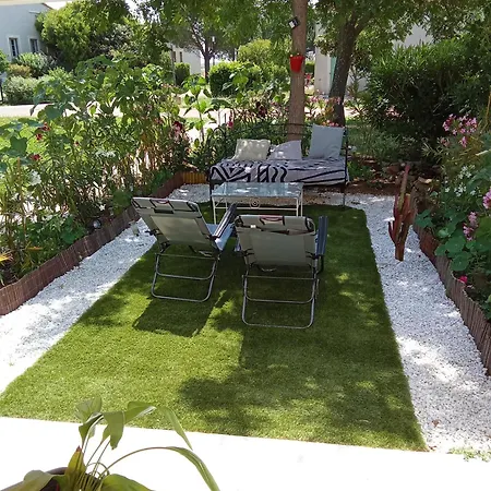 Maison Coquette Camarguaise 펜션 Codognan